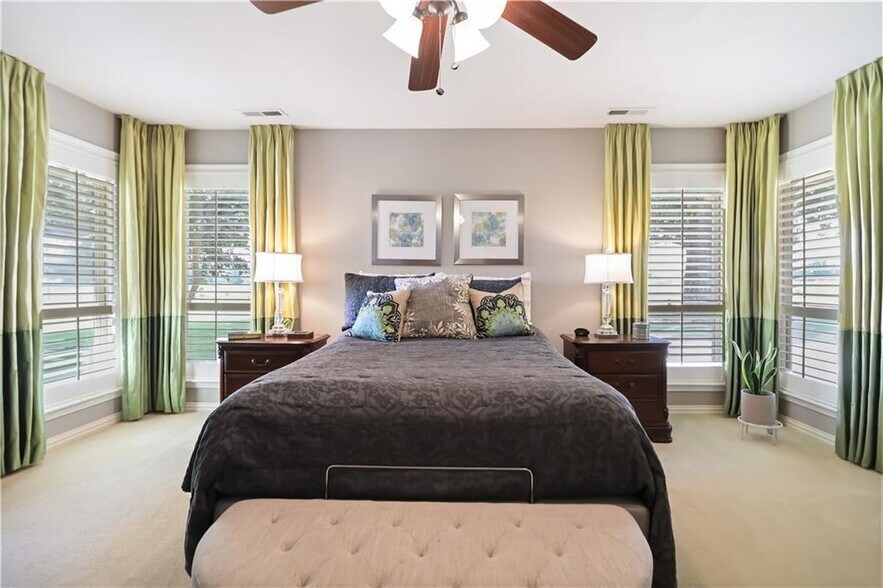 More Photos Of 5039 Primrose Rd, Springdale Specialty For Sale