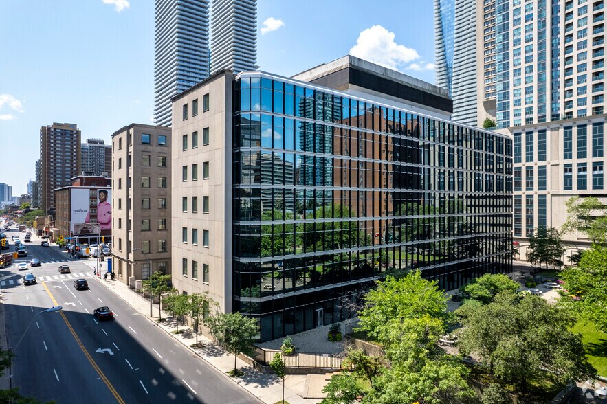 More Photos Of 120 Bloor St E, Toronto Office For Lease