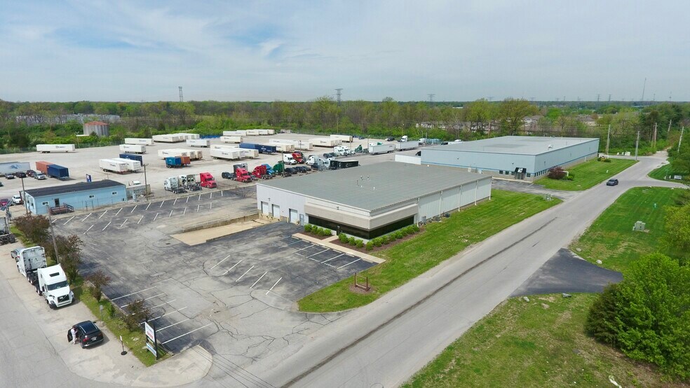 More Photos Of 320 Transfer Dr, Indianapolis Warehouse For Lease
