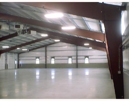 More Photos Of 171 S Lester Ave, Sidney Warehouse For Lease