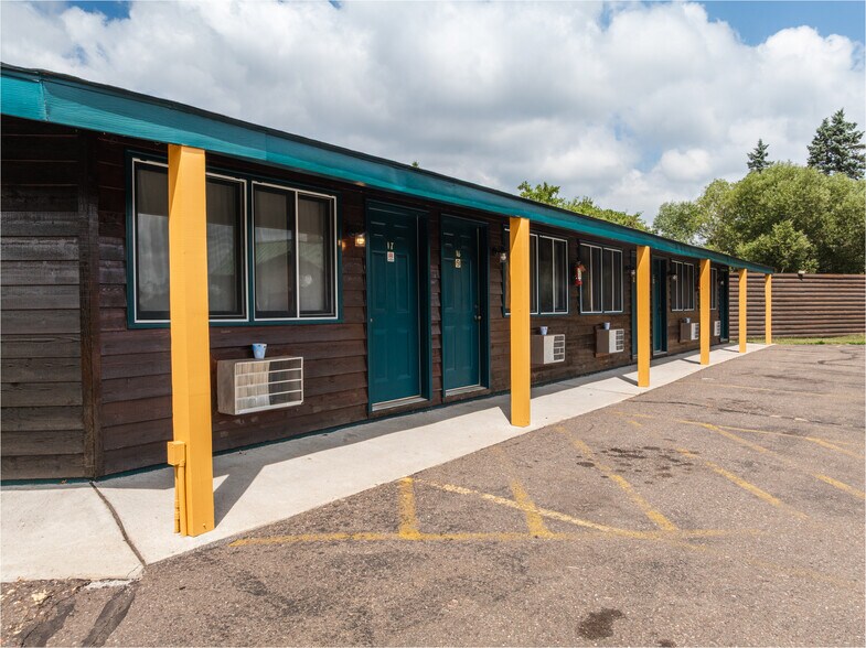 More Photos Of 16154 US 63 Hwy, Hayward Hotel For Sale