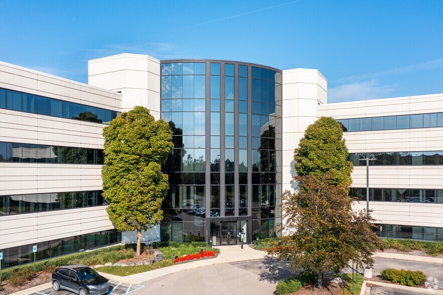 More Photos Of 39500 High Pointe Blvd, Novi Office For Lease