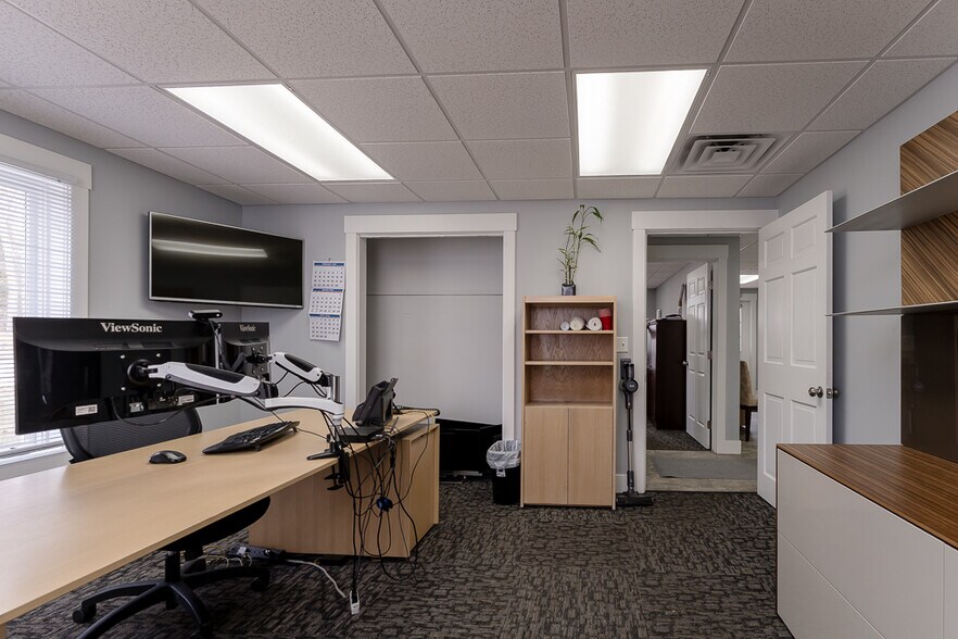 More Photos Of 8620 Algoma Ave NE, Rockford Warehouse For Sale