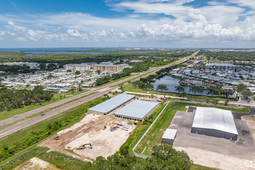 More Photos Of 2419 E 85th St, Palmetto Self Storage For Sale
