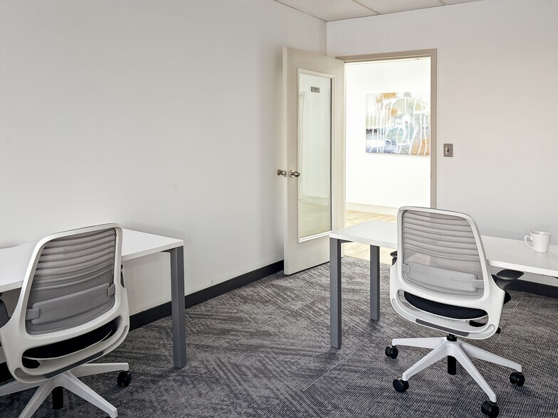 More Photos Of 53 Frontage Rd, Hampton Coworking Space