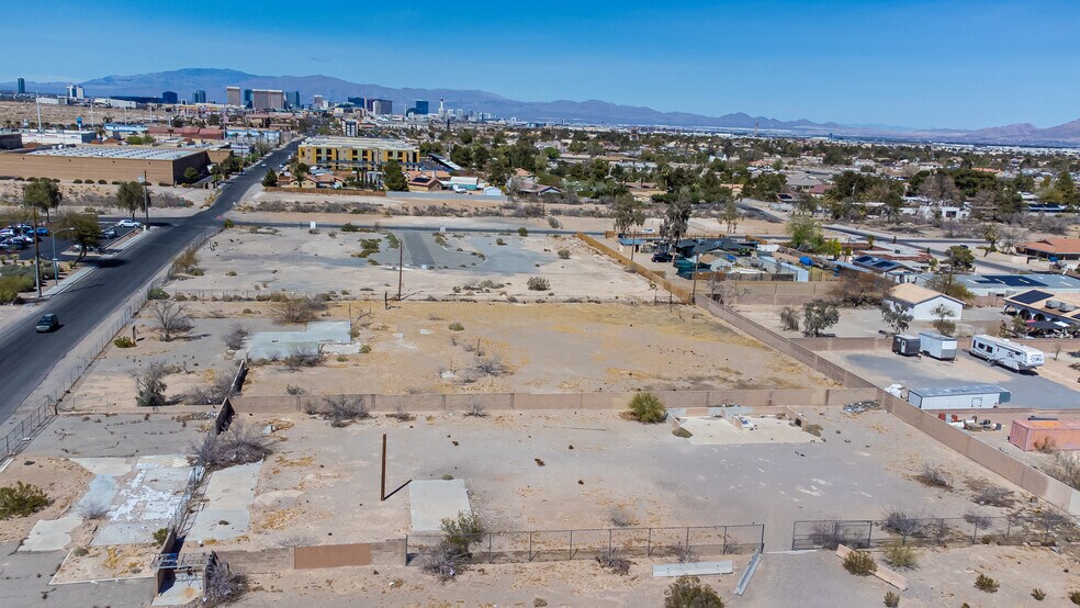 More Photos Of 8382 Giles St, Las Vegas Land For Sale