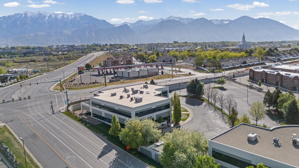 More Photos Of 1365 W Business Park Dr, Orem Office For Lease