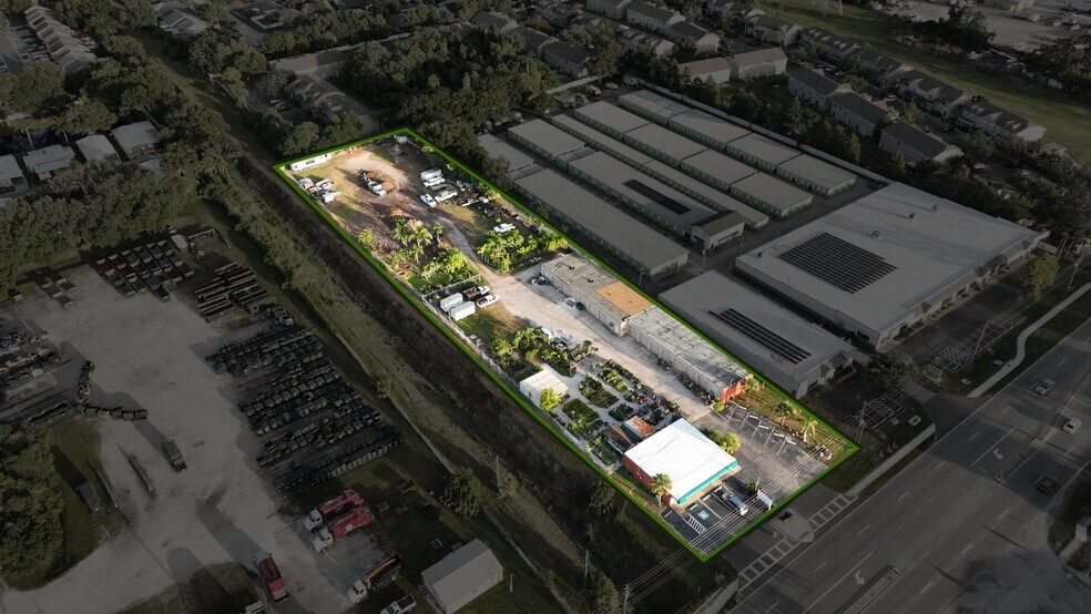 More Photos Of 1625 Starkey Rd, Largo Warehouse For Lease