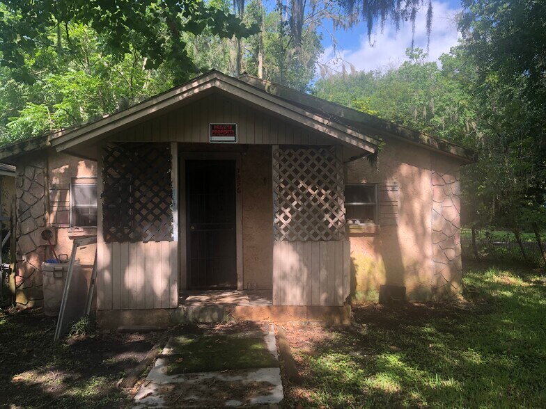 7854 MoncriefDinsmore Rd, Jacksonville, FL 32219 Freestanding For