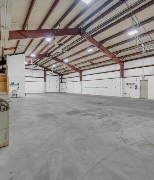 More Photos Of 12525 E 9 Mile Rd, Warren Warehouse For Sale