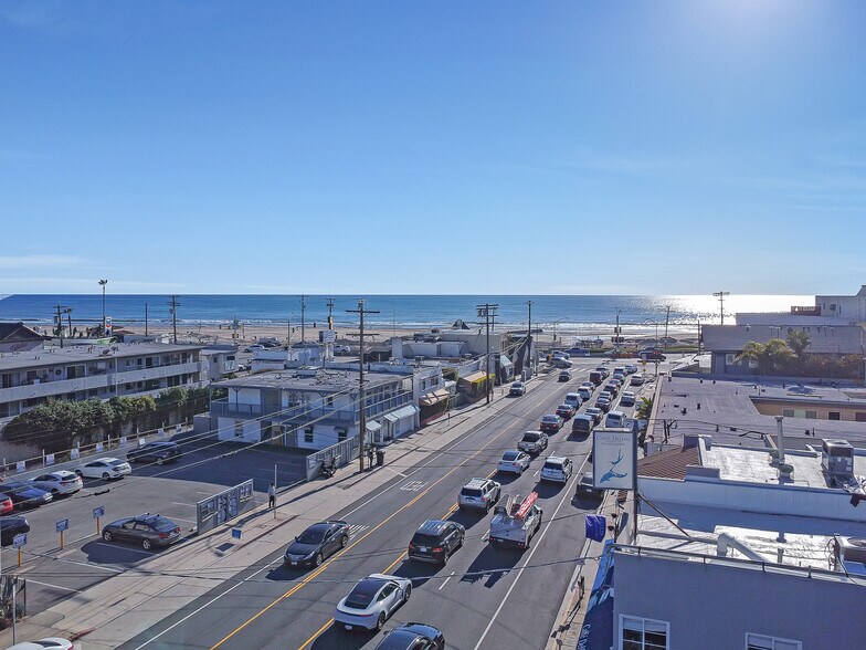 More Photos Of 153-157 W Channel Rd, Santa Monica Apartments For Sale