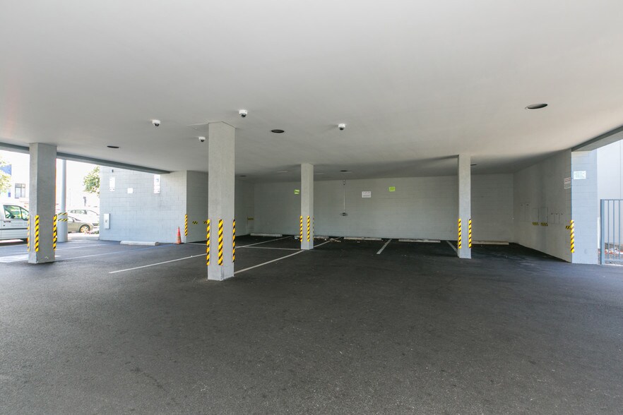 More Photos Of 1314 S king St, Honolulu Medical For Sale