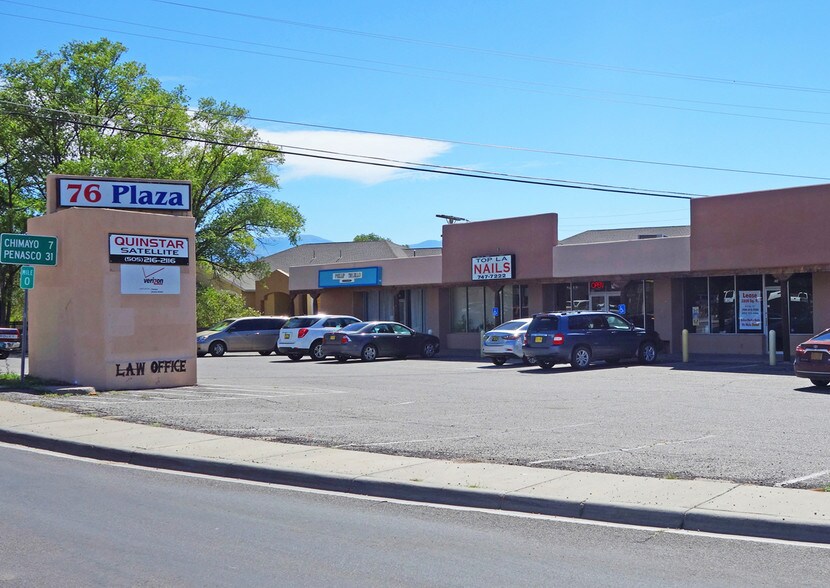 More Photos Of 527 N Riverside Dr, Espanola Storefront For Sale