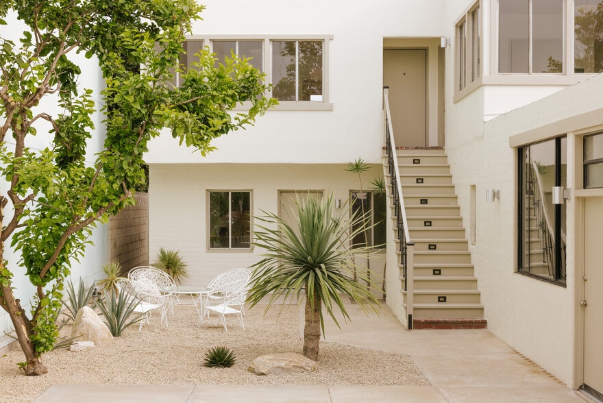 More Photos Of 2218 Pico Blvd, Santa Monica General Retail For Sale