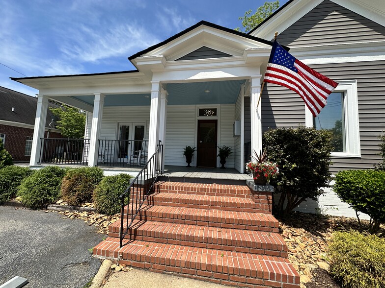 Primary Photo Of 30 Jefferson St, Newnan Coworking Space