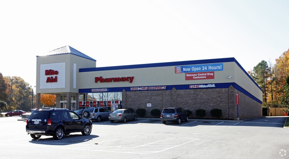 More Photos Of 2305 Oaklawn Blvd, Hopewell Drugstore For Lease