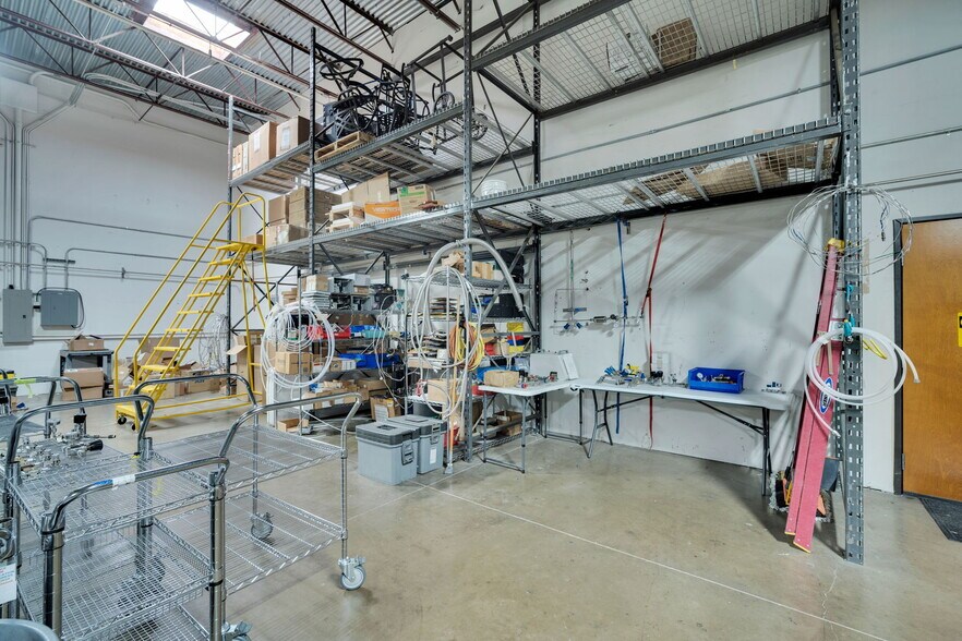 More Photos Of 1620 Valwood Pky, Carrollton Research And Development For Sale