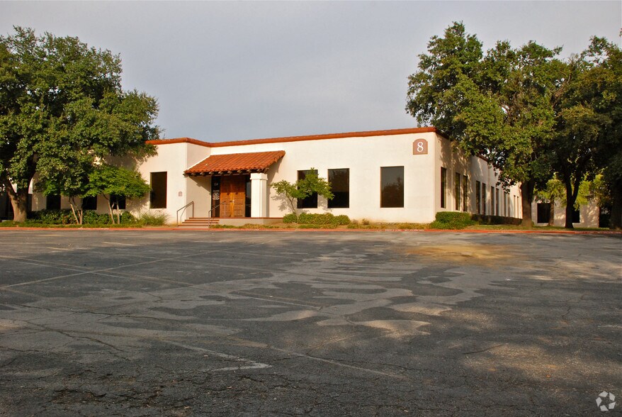 More Photos Of 3501 N Macarthur Blvd, Irving Medical For Sale
