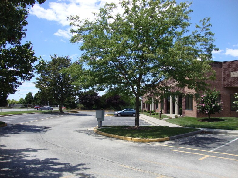 More Photos Of 119 Naylor Mill Rd, Salisbury Flex For Lease