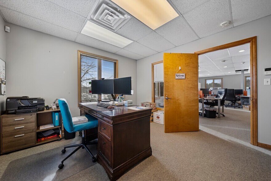 More Photos Of 91 Plaistow Rd, Plaistow Office For Sale