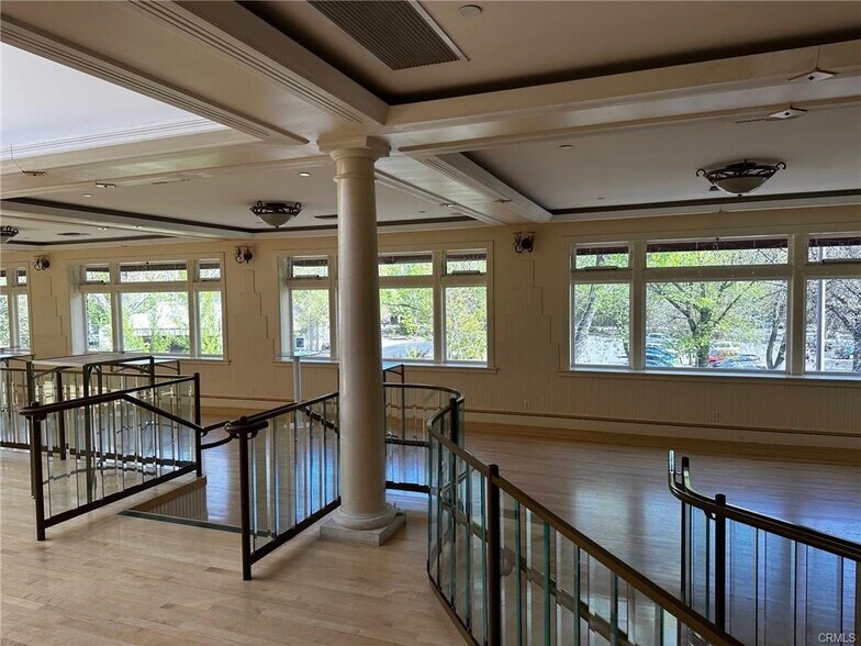 More Photos Of 200 Wall St, Chico Bar For Sale