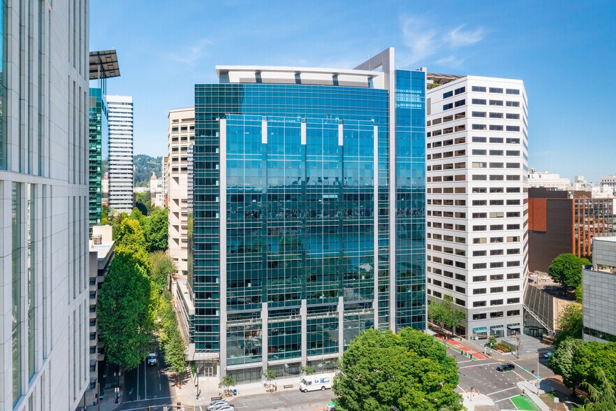 More Photos Of 100 SW Main St, Portland Office For Sale