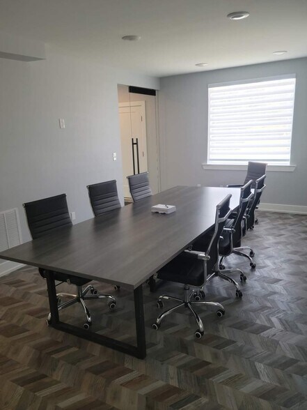 More Photos Of 15 Sudbrook Ln, Pikesville Loft Creative Space For Lease