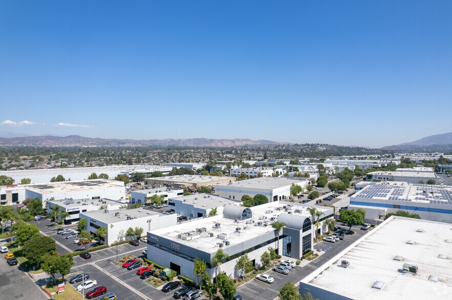 More Photos Of 1290 N Hancock St, Anaheim Office For Lease