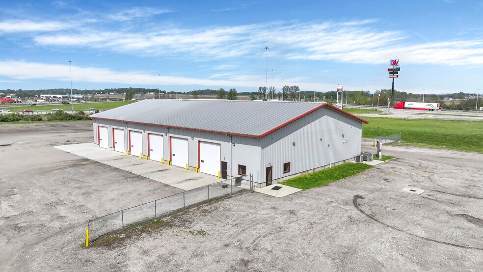 More Photos Of 10640 Lancaster Rd, Hebron Unknown For Lease
