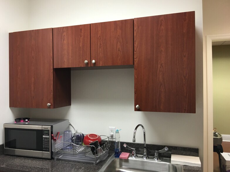 More Photos Of 1307 S International Pky, Lake Mary Office For Lease