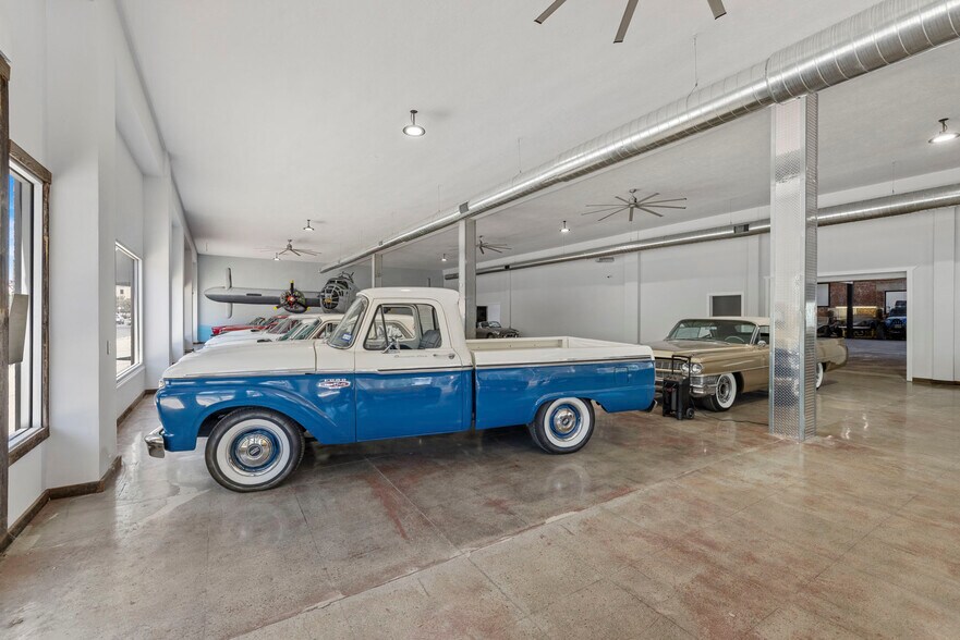 More Photos Of 600 N El Dorado St, Stockton Service For Sale