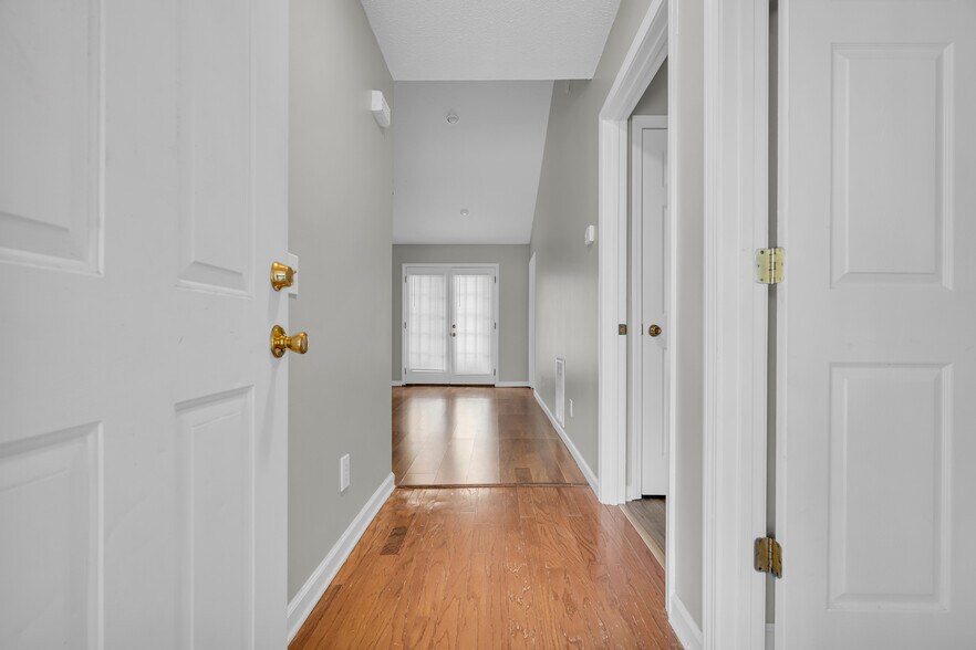 More Photos Of 738 Black Mountain Rd, Toccoa Apartments For Sale