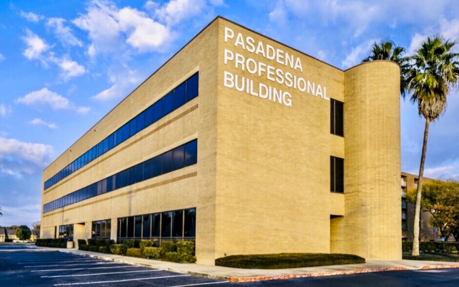 More Photos Of 3315 Burke Rd, Pasadena Medical For Lease