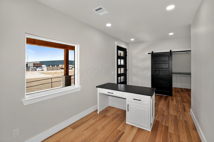 More Photos Of 8581 Cargo Ln, Amarillo Flex For Sale