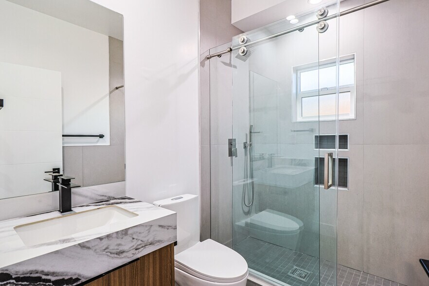 More Photos Of 4842 W 17th St, Los Angeles Apartments For Sale