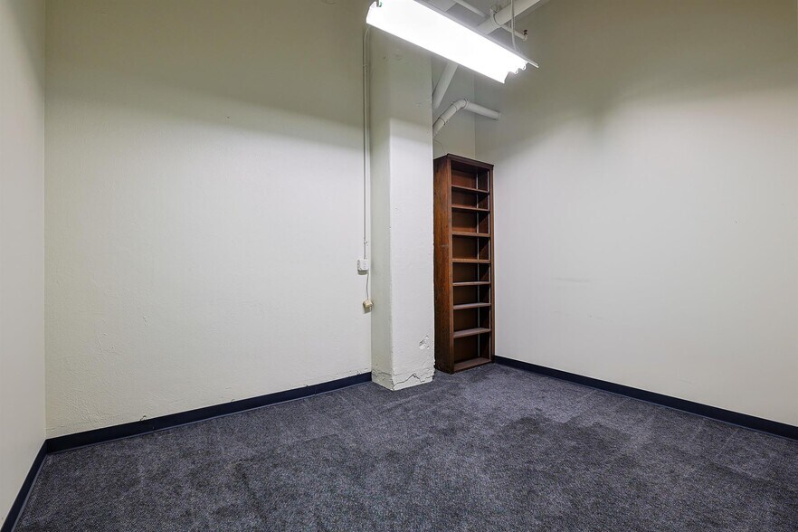 More Photos Of 817 Main St, Cincinnati Office Residential For Sale