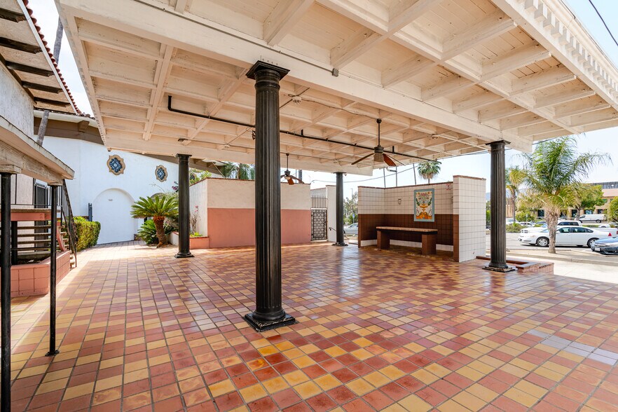More Photos Of 333 E Colorado St, Glendale Unknown For Lease