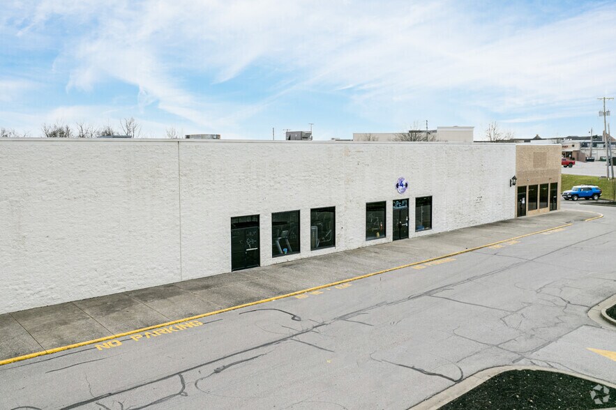 More Photos Of 200-202 Limestone St, Frankfort Unknown For Lease