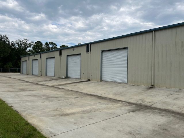 More Photos Of 3174 Gateway Ln, Cantonment Warehouse For Sale