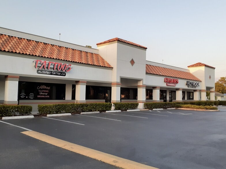 More Photos Of 12575 S Cleveland Ave, Fort Myers Storefront For Lease