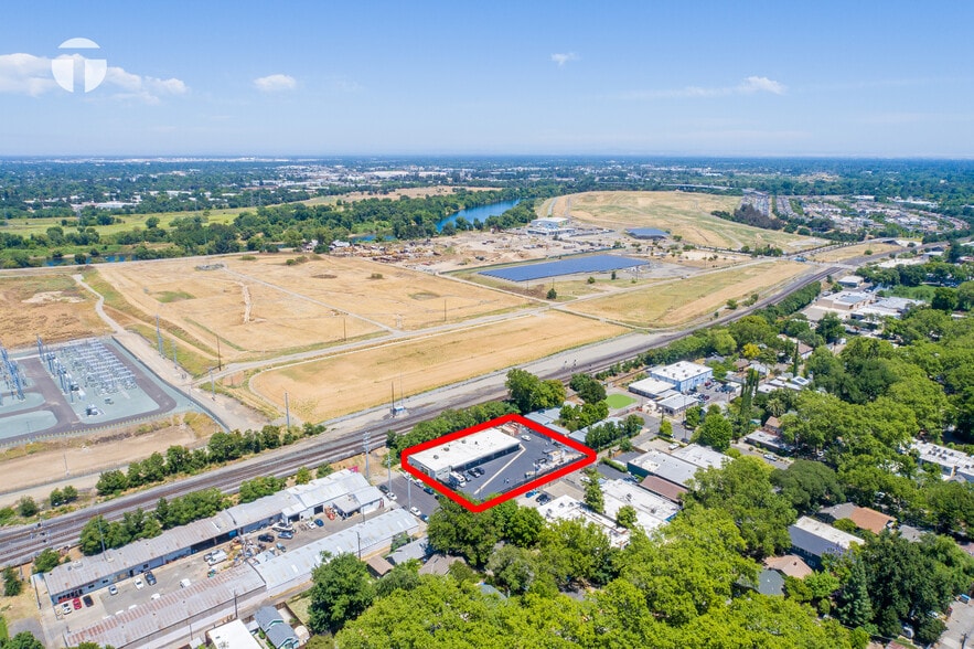 More Photos Of 205 23rd St, Sacramento Flex For Sale