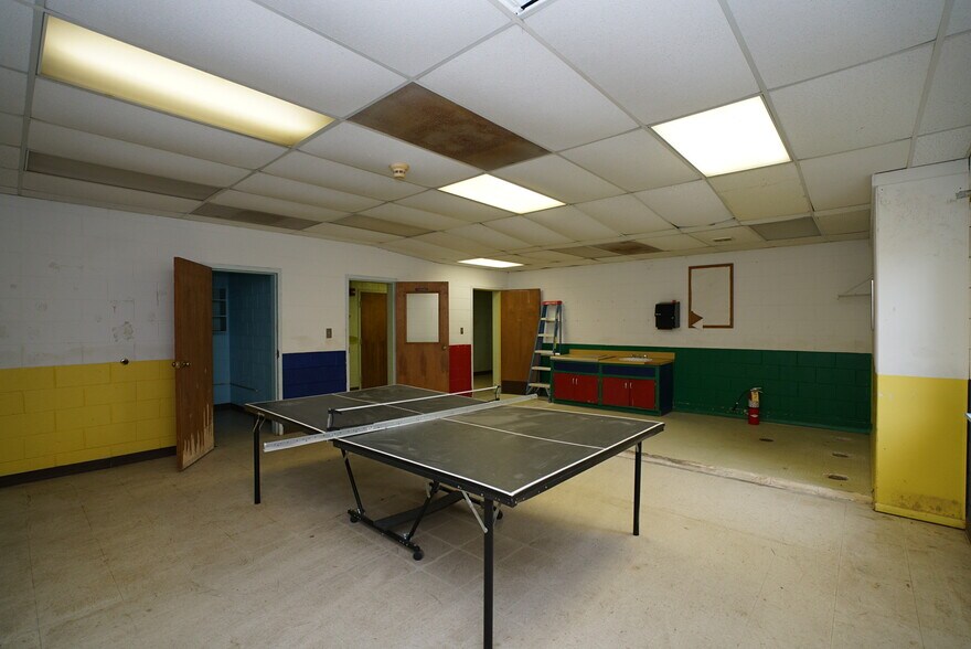 More Photos Of 4323 Primrose Rd, Columbus Religious Facility For Sale