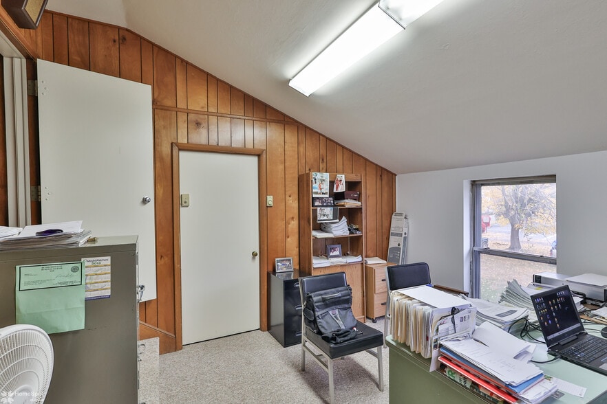 More Photos Of 419-437 W Emaus ave, Allentown General Retail For Sale