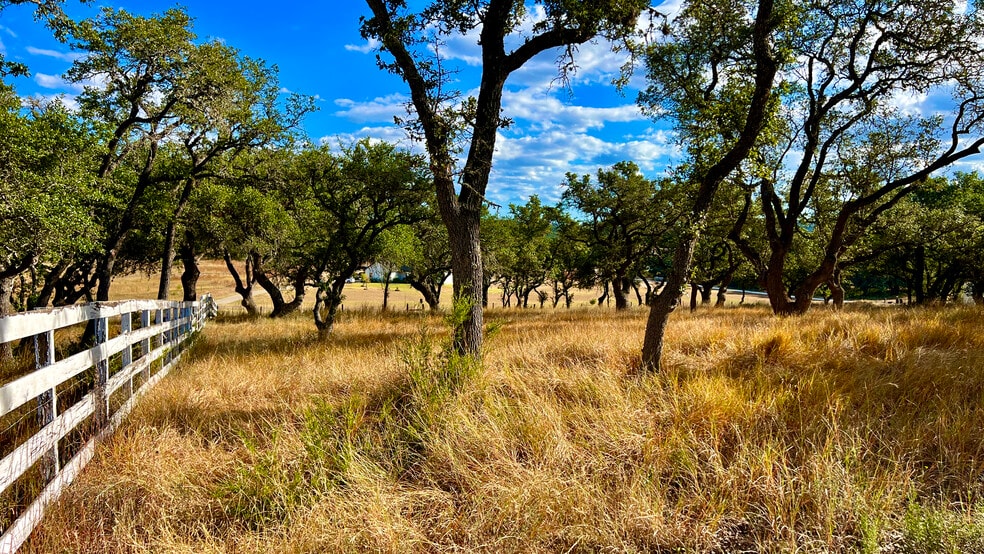 More Photos Of 111 Poehnert Rd, Boerne Land For Sale