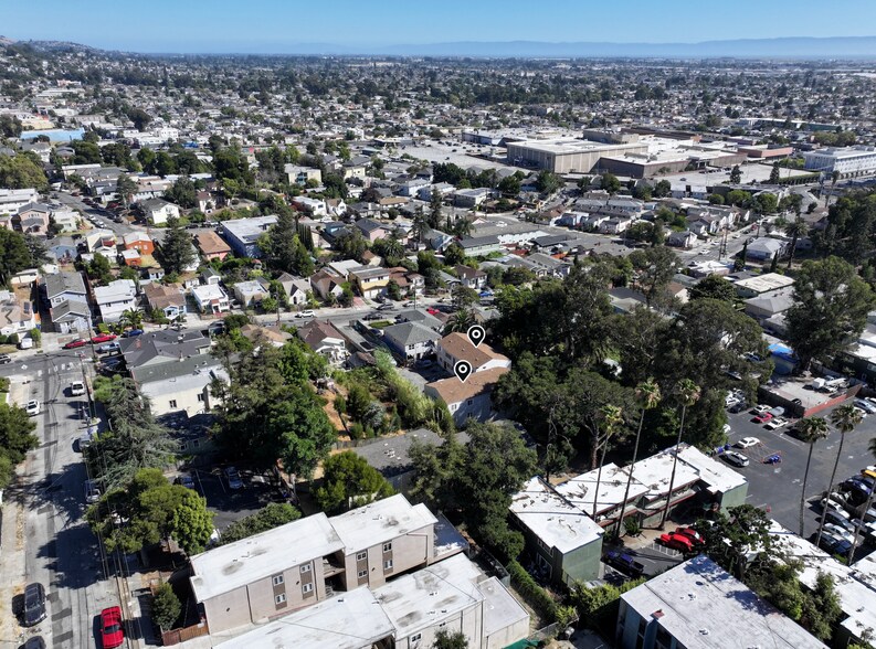 More Photos Of 3421 68th Ave, Oakland Apartments For Sale
