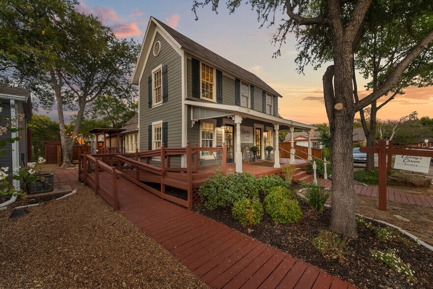 More Photos Of 139 Olive St, Keller Storefront Retail Office For Sale