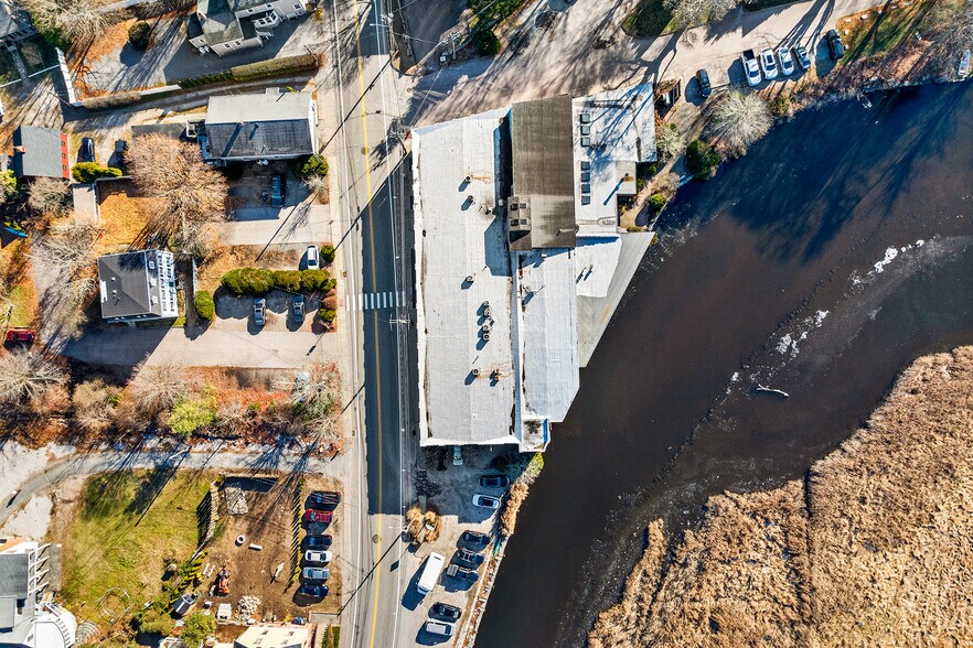 More Photos Of 11 Main St, Mystic Medical For Lease