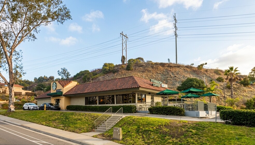More Photos Of 12889 Rancho Penasquitos Blvd, San Diego Freestanding For Lease