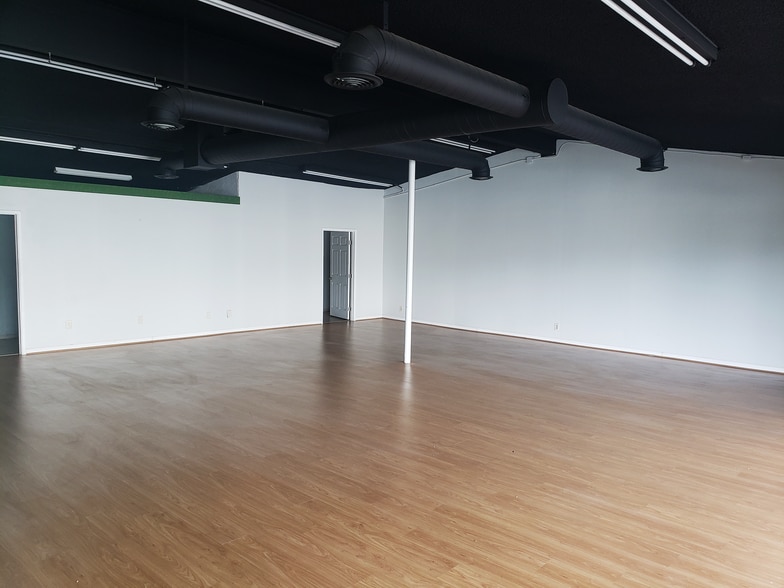 More Photos Of 1540-1546 Harbor Blvd, Fullerton Unknown For Lease