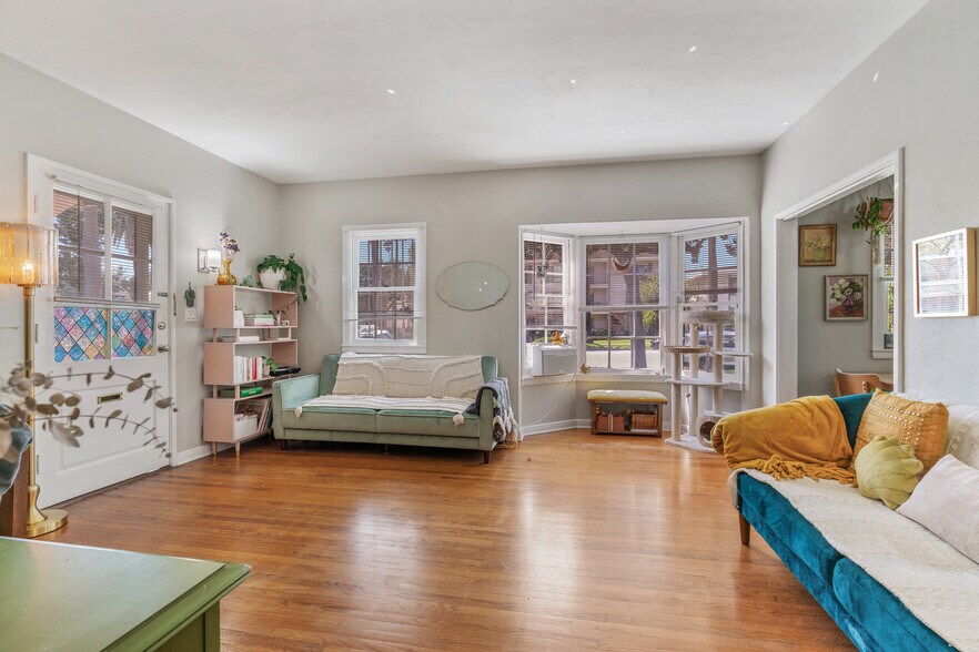 More Photos Of 646 Orange Grove Ave, South Pasadena Apartments For Sale